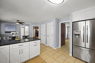 12 Fox Run Rd, Medway, MA 02053 - photo 4