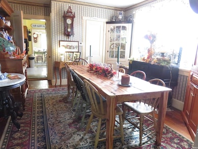 910 E 2nd St, Madison, IN 47250 - photo 3