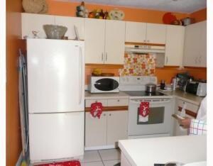 5320 Elmhurst Rd unit A, West Palm Beach, FL 33417 - photo 4