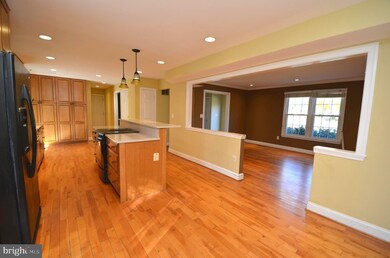 1501 Kingsway Dr, Gambrills, MD 21054 - photo 5