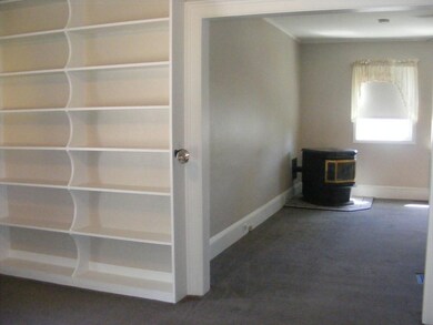 11 Russian St, Berlin, NH 03570 - photo 3