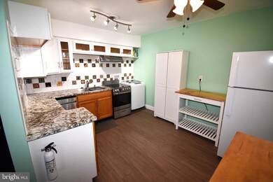 304 Garnet Dr unit 3N, Burlington, NJ 08016 - photo 5