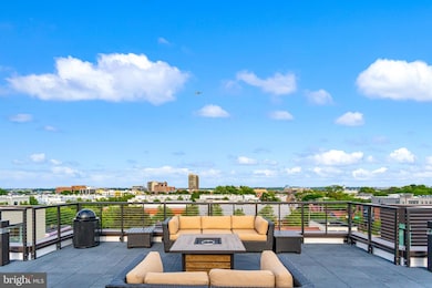 The Aidan unit 211, Alexandria, VA 22314 - photo 2