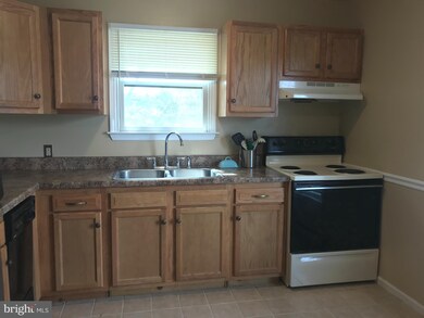 1420 Outer Dr, Hagerstown, MD 21742 - photo 6