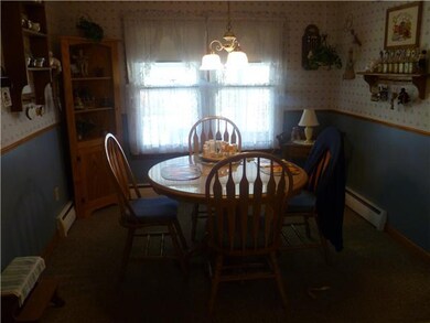 Exterior Front Kitchen/Dining Room