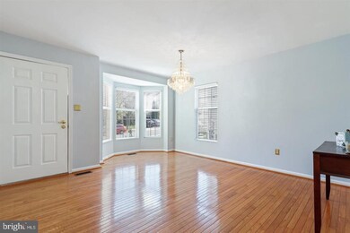 11420 Tulip Poplar Terrace, Germantown, MD 20876 - photo 3