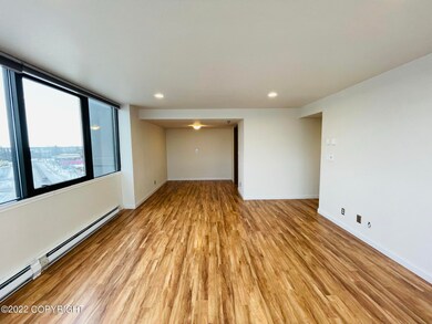 1113 W Fireweed Ln unit 500, Anchorage, AK 99503 - photo 3