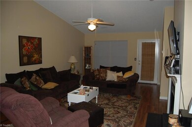 203 Chesapeake Ln, Archdale, NC 27263 - photo 2