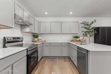 SEA_BlueSpruceMeadows_Pic_Ruby_Kitchen_5
