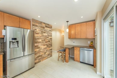 179 Lower Notch Rd, Little Falls, NJ 07424 - photo 4