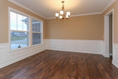 006_Dining Room