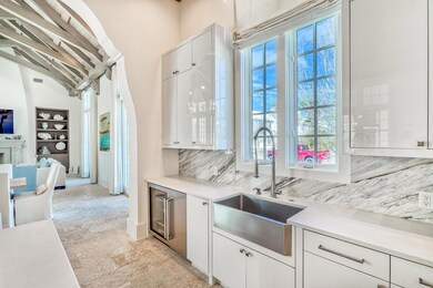 110 N Charles St-7