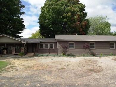 1316 E Chauvez Rd, Scottville, MI 49454 - photo 4