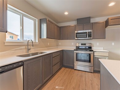 2311 SE Sage Brooke Rd, East Wenatchee, WA 98801 - photo 3