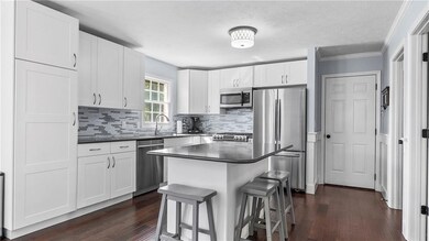 6052 Red Fox Rd, Pendleton, IN 46064 - photo 2