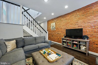 133 N Lakewood Ave, Baltimore, MD 21224 - photo 2