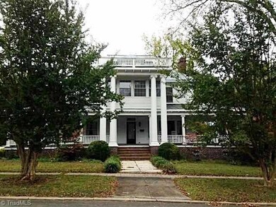 216 E 4th St, Siler City, NC 27344 - photo 4