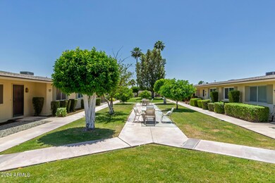 10935 W Santa fe Dr, Sun City, AZ 85351 - photo 2