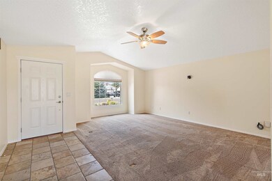 1322 Willow Creek Dr, Nampa, ID 83686 - photo 2