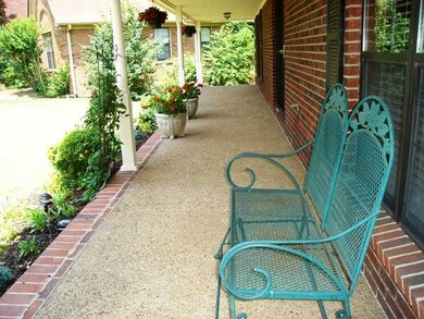 Just LOOK at this Front Porch - Classic Southern L