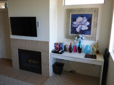 Cozy Ffireplace
