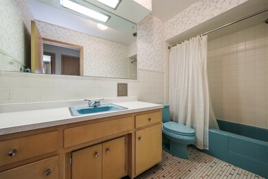 908 S Bryan St, Elmhurst, IL 60126 - photo 5