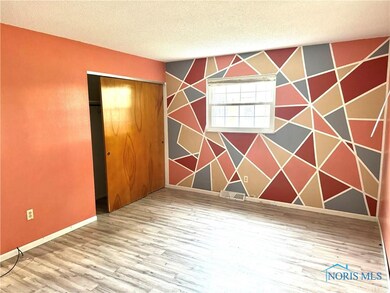 2202 N Kathy Ln, Genoa, OH 43430 - photo 7