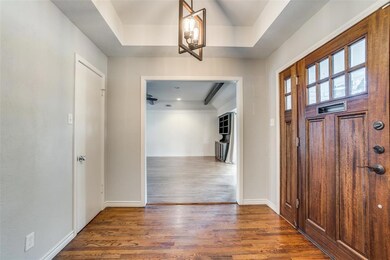 6221 Glennox Ln, Dallas, TX 75214 - photo 4