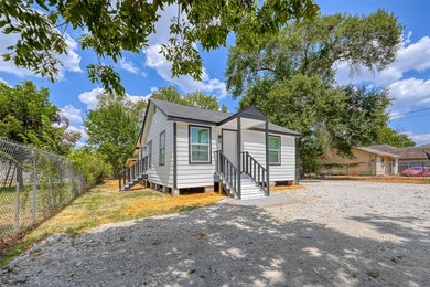 2401 Persimmon St, Houston, TX 77093 - photo 2