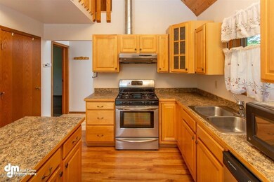 1051 N Acorn St, Palmer, AK 99645 - photo 2