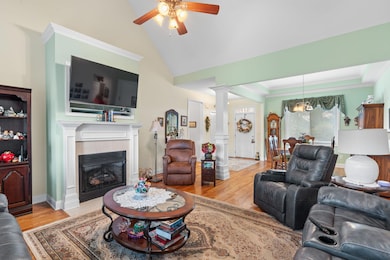 9-web-or-mls-714 Sycamore-Francesa-4