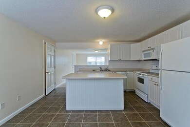 267 Chicopee St unit 5, Chicopee, MA 01013 - photo 6