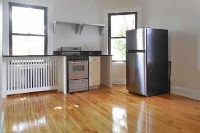 19 Pleasant St unit 22, Cambridge, MA 02139 - photo 3