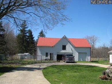 Barn (used as garage)
