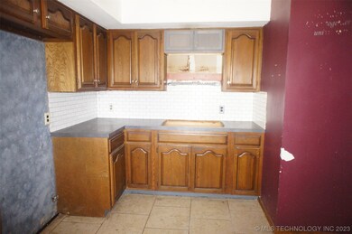 2413 W Canton St, Broken Arrow, OK 74012 - photo 7