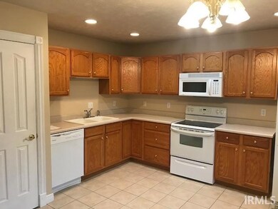 7912 S Andee Ln, Fort Branch, IN 47648 - photo 3