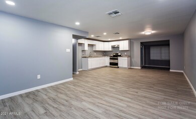 5643 W Palm Ln, Phoenix, AZ 85035 - photo 4