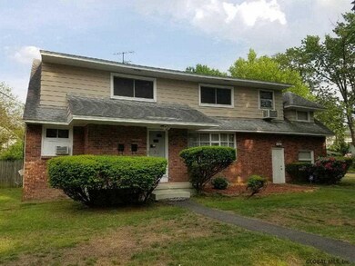 30 Parkwood St, Albany, NY 12208 - photo 2