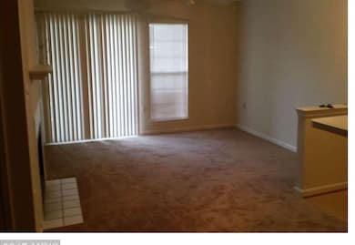 4928 Stone Shop Cir unit 2A, Owings Mills, MD 21117 - photo 2