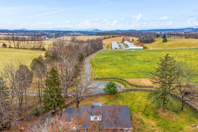 285 Paradise Ln, Bridgewater, VA 22812 - photo 3