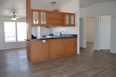 24005 N Riviera Ave, Paulden, AZ 86334 - photo 6