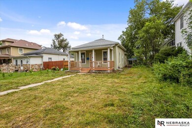 1454 Sumner St, Lincoln, NE 68502 - photo 3