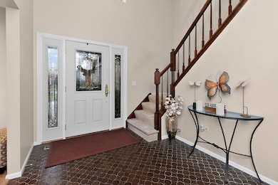 2238 Appleby Dr, Wheaton, IL 60189 - photo 2