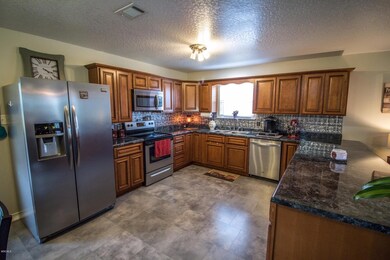 127 Shannon Ln, Lucedale, MS 39452 - photo 5