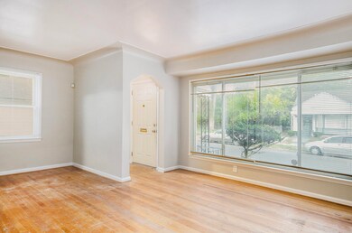 19505 Pennington Dr, Detroit, MI 48221 - photo 2