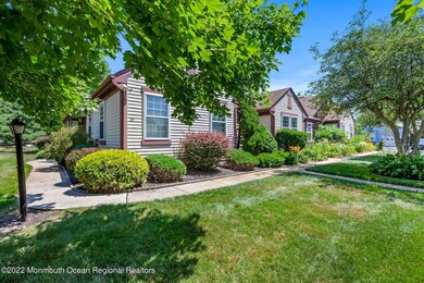 18B Benjamin Franklin Dr, Monroe Township, NJ 08831 - photo 3