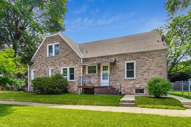 602 W Atlantic Ave, Waukegan, IL 60085 - photo 5