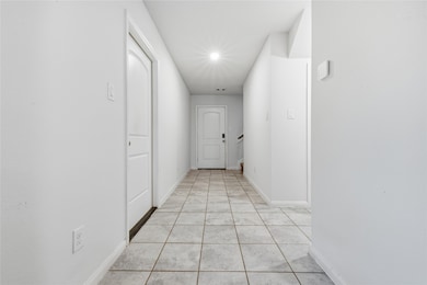 15082 Arrowhead Loop E, Willis, TX 77378 - photo 4