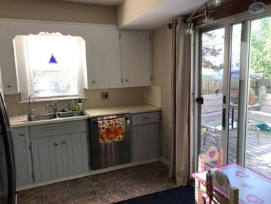 1003 Arlington St NE, Grand Rapids, MI 49505 - photo 6