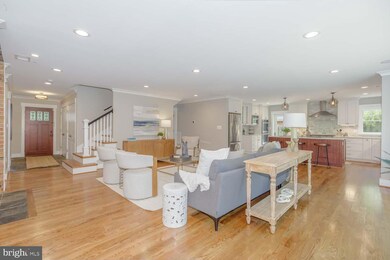 8602 Woodbrook Ln, Chevy Chase, MD 20815 - photo 7